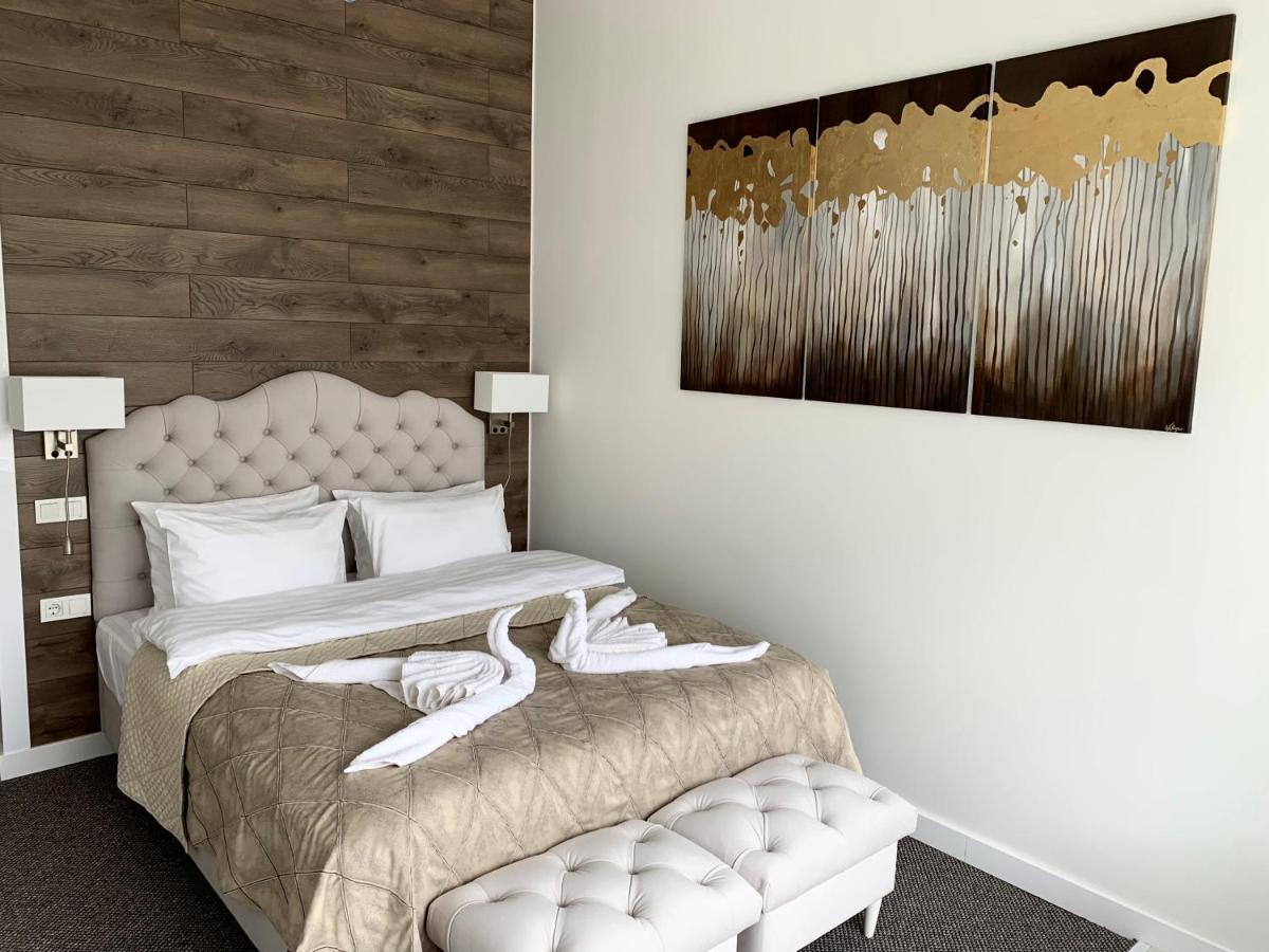 7 Boutique Hotel Ustʼ-Kamenogorsk 외부 사진