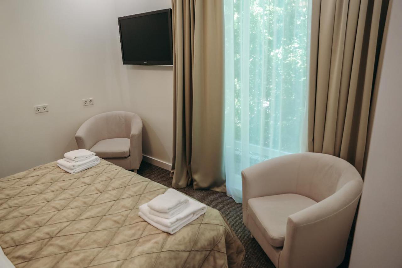 7 Boutique Hotel Ustʼ-Kamenogorsk 외부 사진