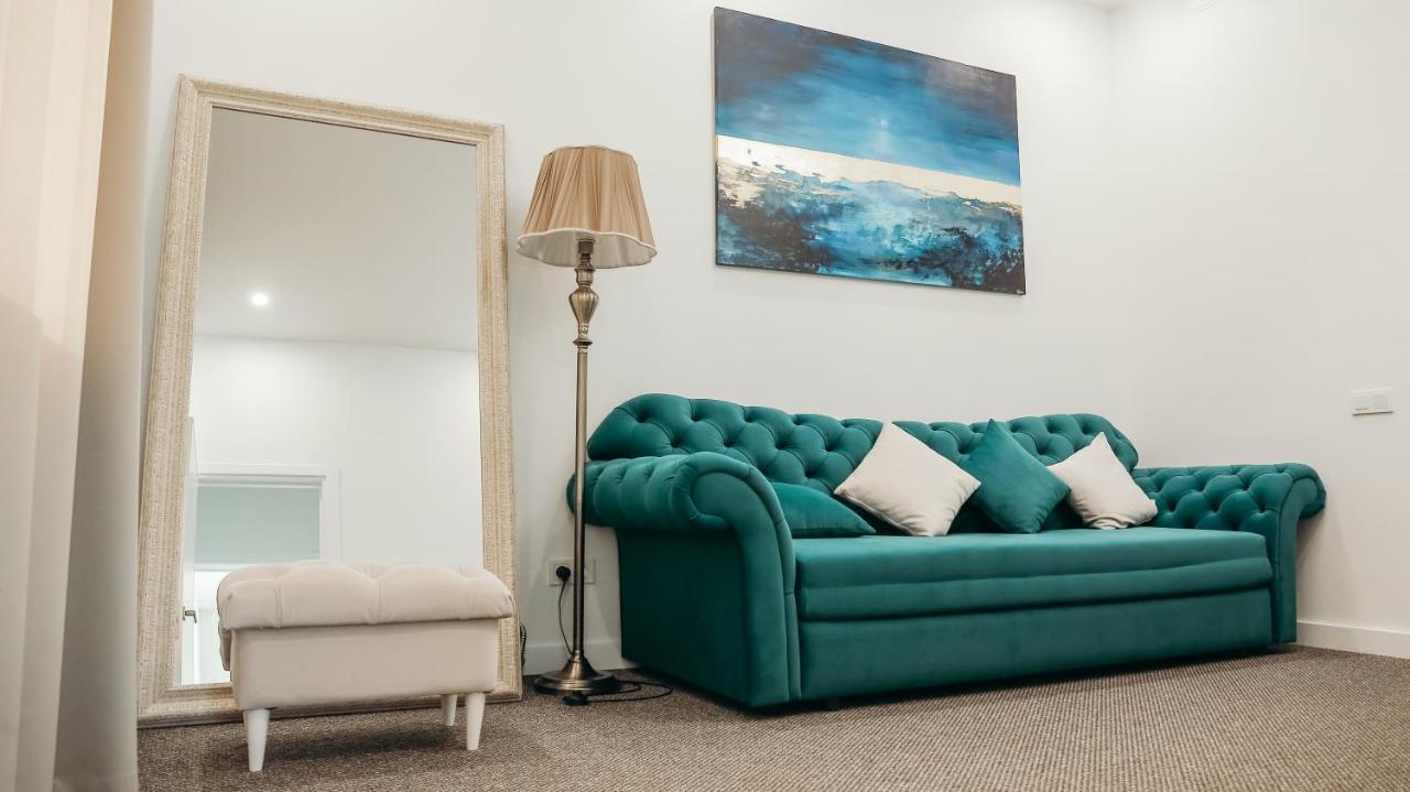 7 Boutique Hotel Ustʼ-Kamenogorsk 외부 사진