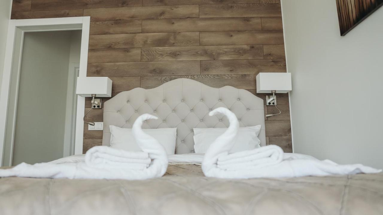 7 Boutique Hotel Ustʼ-Kamenogorsk 외부 사진